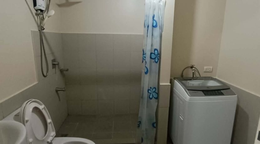 098acca45a70fc8e7139dbd00f175039