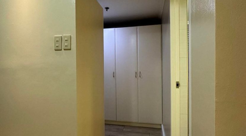 2bc4b79f3f0237281823dd60e26f1718