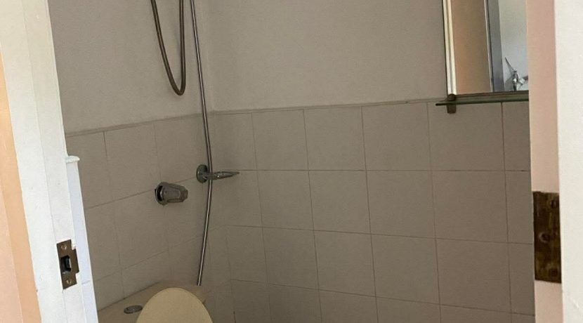 4db685b5533023736c234db04b96348c