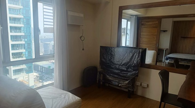 5fe08c1b73d1ca3669e96e40eb3b58e9