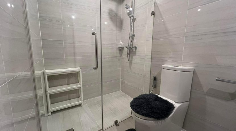 6873a3b2e9c2a1e71d0e7a25d47246fc