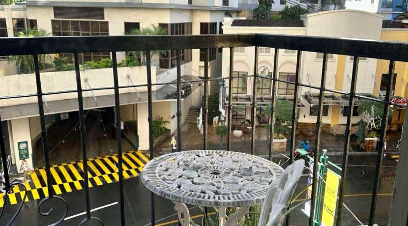 91cce2a70cc9f4aff6d4722eec80dba6