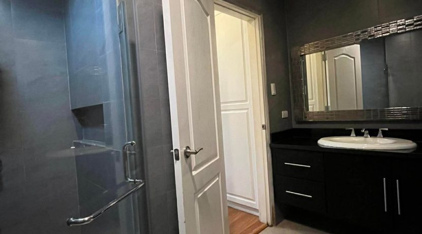 92f62b646f59862213434aa327e01f4b