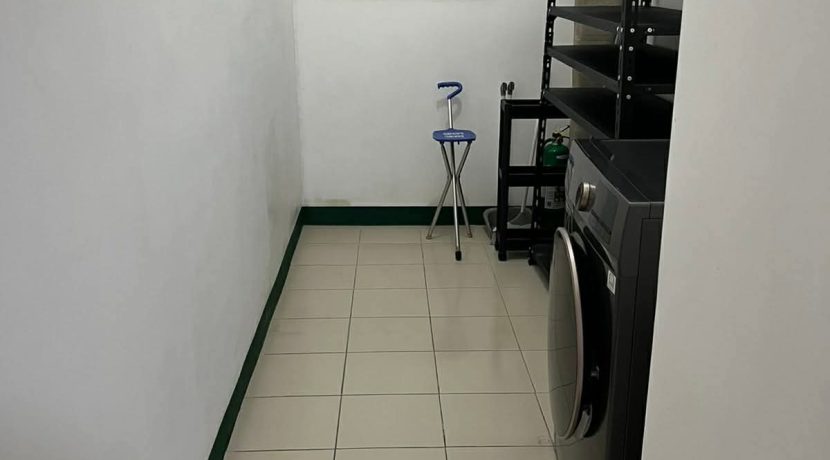 c242d3e4ae8040af469a93f48112e9ed