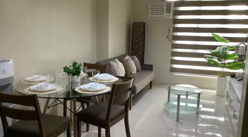 c8c90bbdd1f924fef343bc189732feb1