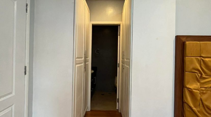 dd7fafeaf98ec14e199f4d99eb3d1e56