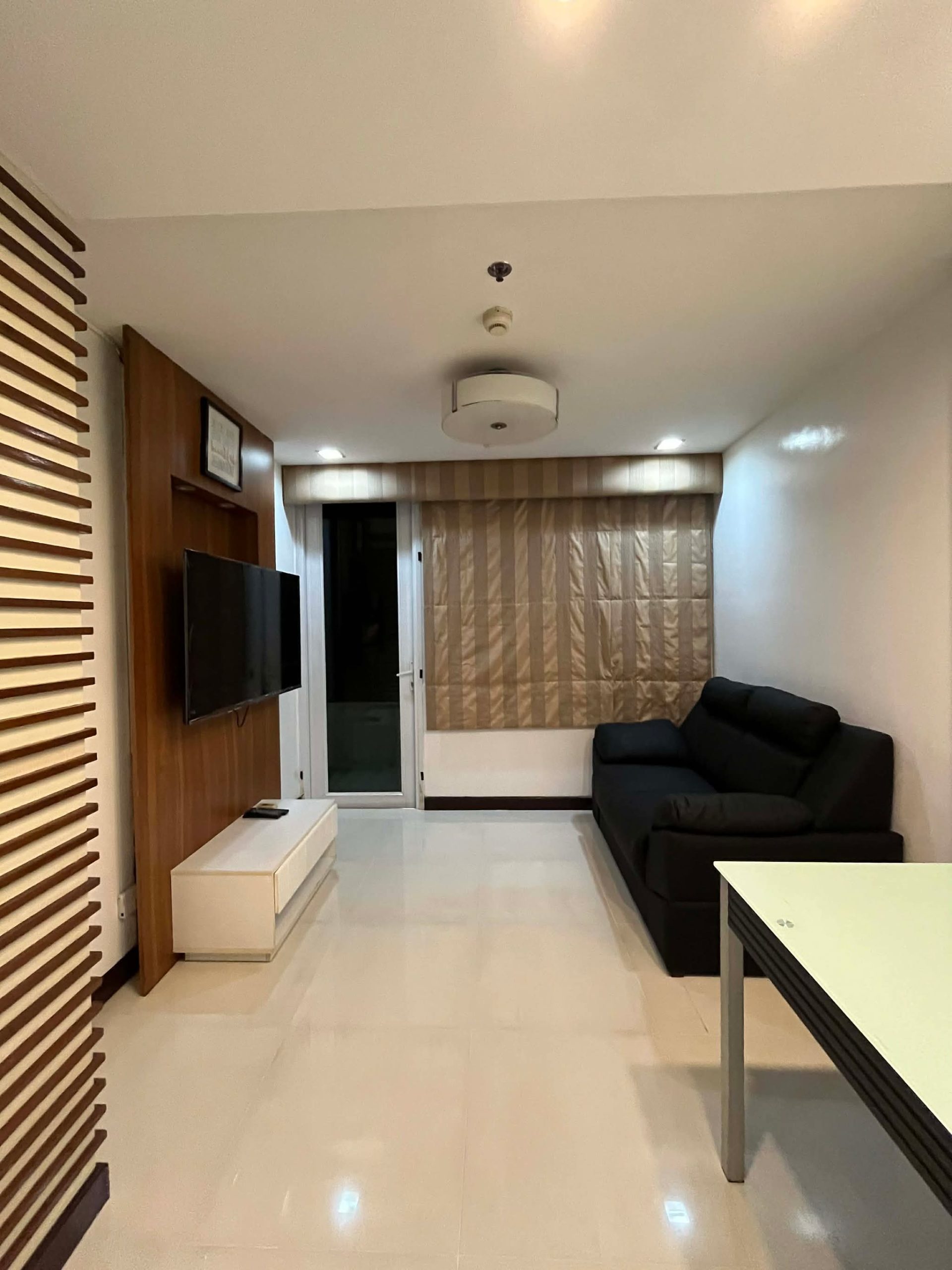2-Bedroom Condo for Rent in Seibu Tower BGC Taguig City